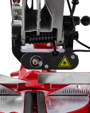 Торцовочная пила Elitech ПТ 825К (E2006.006.00)