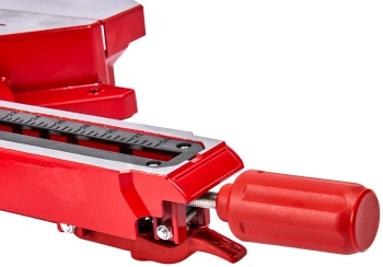 Торцовочная пила Elitech ПТ 825К (E2006.006.00)