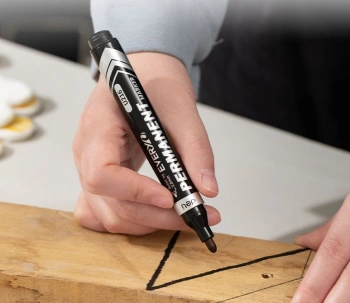 Маркер перманентный Deli  EU216-BK