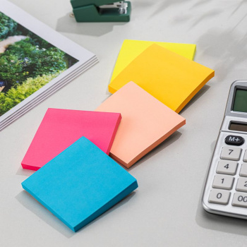 Блок самоклеящийся бумажный Deli EA044