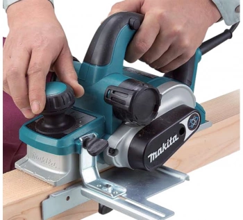 Рубанок Makita KP0810