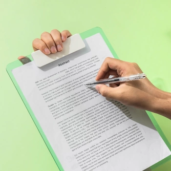 Папка-планшет Deli Bali EF408 полиэтилентерефталат ассорти самозащ.клип