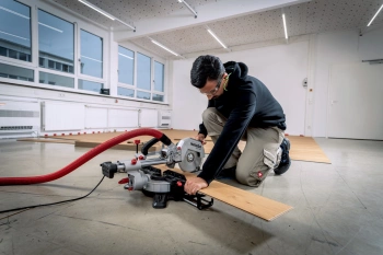 Торцовочная пила Metabo KGS 216 M