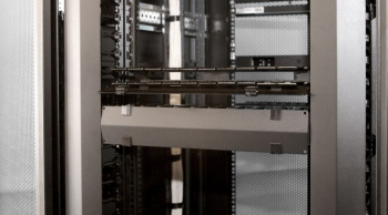 Кабельный органайзер горизонтальный Hyperline CMF-1U-FPL106-MCOV-RAL9005 односторонний гребенка 1U шир.:19