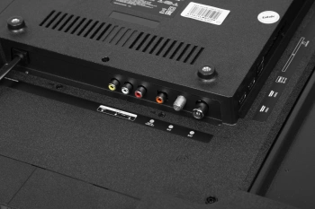 Телевизор LED BBK 43