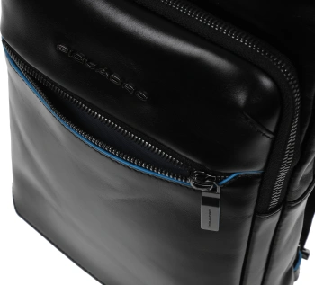 Рюкзак слинг мужской Piquadro Blue Square CA6589B2/N черный кожа