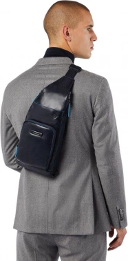 Рюкзак слинг Piquadro Blue Square Revamp CA5577B2V/BLU синий кожа