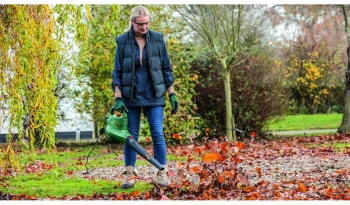 Воздуходувка-пылесос Bosch UniversalGardenTidy 3000