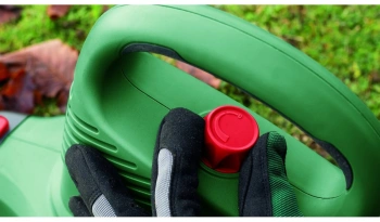 Воздуходувка-пылесос Bosch UniversalGardenTidy 3000