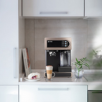 Кофеварка рожковая Vitek VT-1517 BN