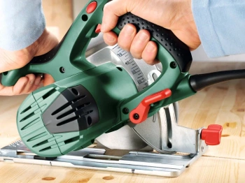 Циркулярная пила (дисковая) Bosch PKS 55 A