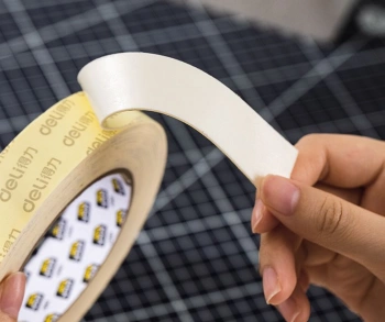 Клейкая лента монтажная Deli  EA368