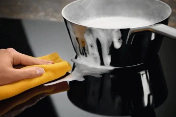 Индукционная варочная поверхность Electrolux EIV84550