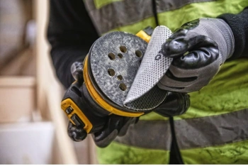 Эксцентриковая шлифмашина DeWalt  DCW210N