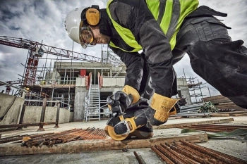 Углошлифовальная машина DeWalt DCG406N