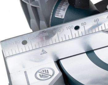 Торцовочная пила Bosch GCM 216