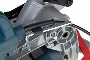 Торцовочная пила Bosch GCM 216