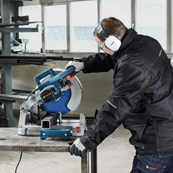 Циркулярная пила (дисковая) Bosch GCD 12 JL