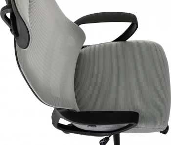 Кресло руководителя Бюрократ  Wise