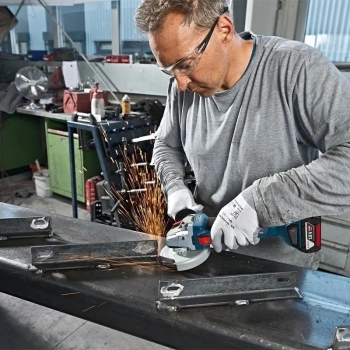 Углошлифовальная машина Bosch GWS 18V-10