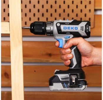 Дрель-шуруповерт Deko Loner 20V
