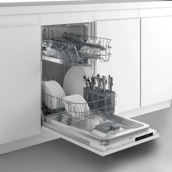 Посудомоечная машина встраив. Indesit RWM 8E55