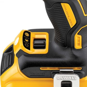 Дрель-шуруповерт DeWalt DCD796D2-QW