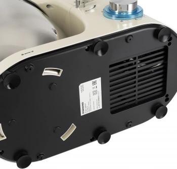 Кухонная машина Starwind SKM8283