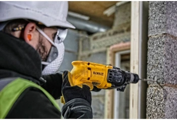 Перфоратор DeWalt D25033K-QS