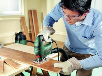 Лобзик Bosch PST 700 E