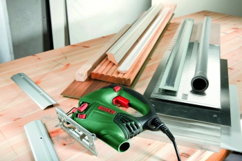 Лобзик Bosch PST 750 PE