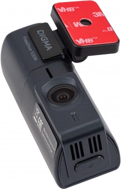 Видеорегистратор Digma FreeDrive 930W