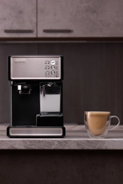 Кофеварка рожковая Vitek VT-1514 BK