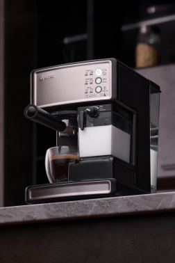 Кофеварка рожковая Vitek VT-1514 BK