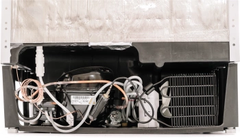 Холодильник Scandilux RBI162