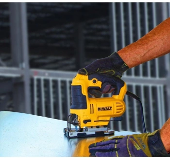 Лобзик DeWalt DWE349