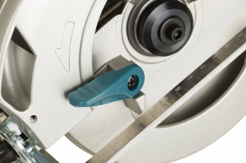 Циркулярная пила (дисковая) Makita HS6601