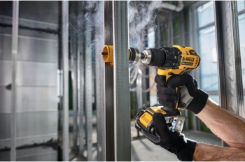 Дрель-шуруповерт DeWalt DCD708D2T-QW