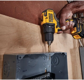 Дрель-шуруповерт DeWalt DCD708D2T-QW