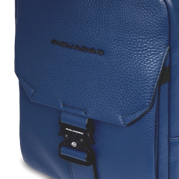 Сумка мужская Piquadro Than CA3084S135/BLU синяя натур.кожа