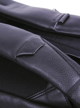 Рюкзак Piquadro Than CA6612S135/N роллтоп черный кожа