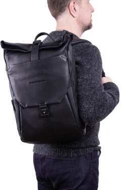 Рюкзак Piquadro Than CA6612S135/N роллтоп черный кожа