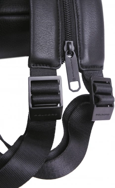 Рюкзак слинг мужской Piquadro Than CA6616S135/N черный кожа