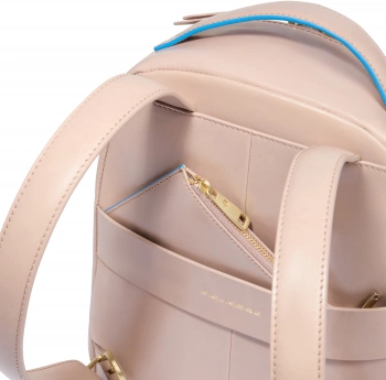 Рюкзак женский Piquadro Blue Square CA6677B2/RO2 пудровый кожа