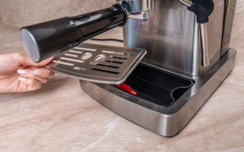 Кофеварка рожковая Garlyn C60