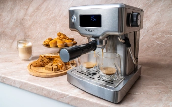 Кофеварка рожковая Garlyn C60