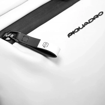 Рюкзак мужской Piquadro Corner 2.0 CA6291C2OW/BI роллтоп белый полиуретан/полиэстер