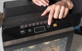 Сушка для фруктов и овощей Garlyn D-06 Pro