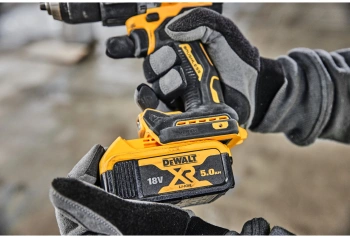 Шуруповерт DeWalt DCD805P2T-QW