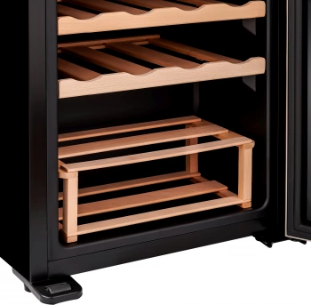 Винный шкаф Tesler CWC-400